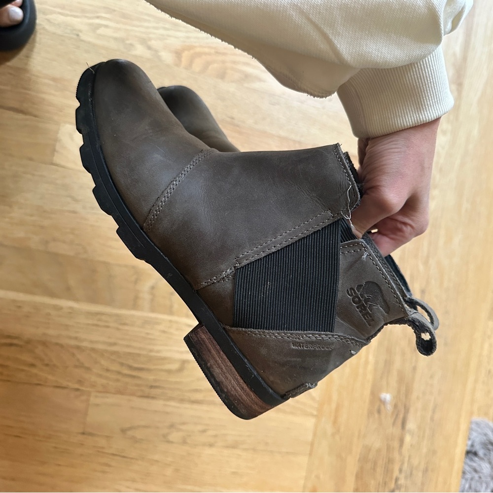 Sorel waterproof booties